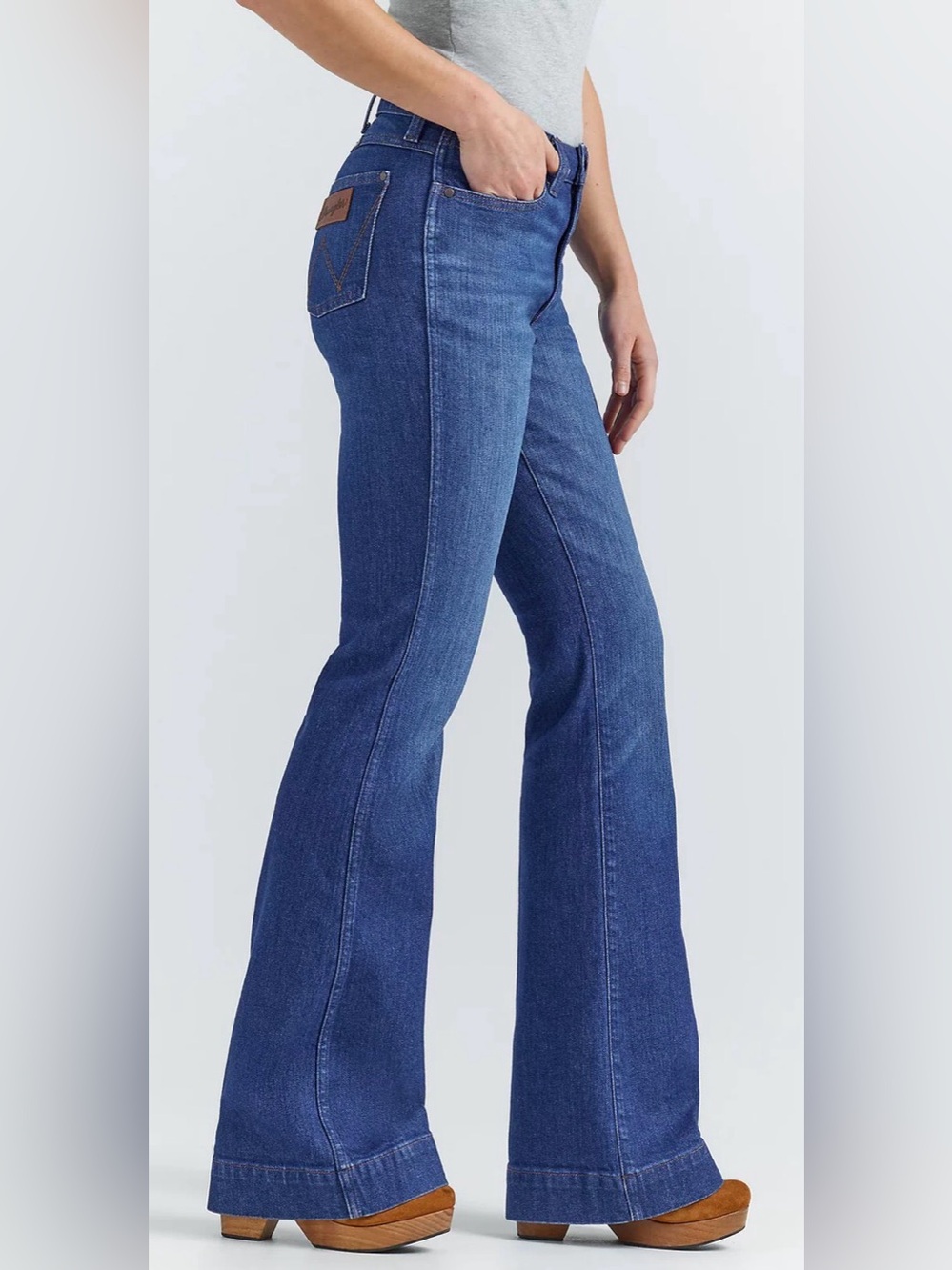 “Bailey” Wrangler Retro High-Rise Palazzo Jeans Women's